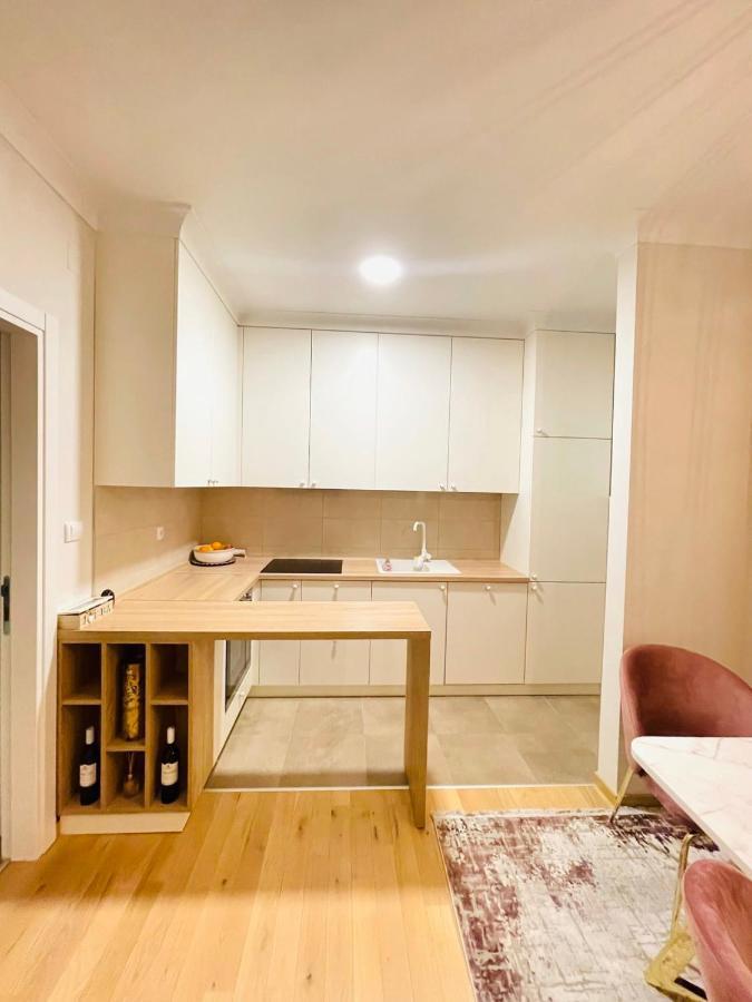 Stan Na Dan "Apartman Purple" Διαμέρισμα Μπάνια Λούκα Εξωτερικό φωτογραφία