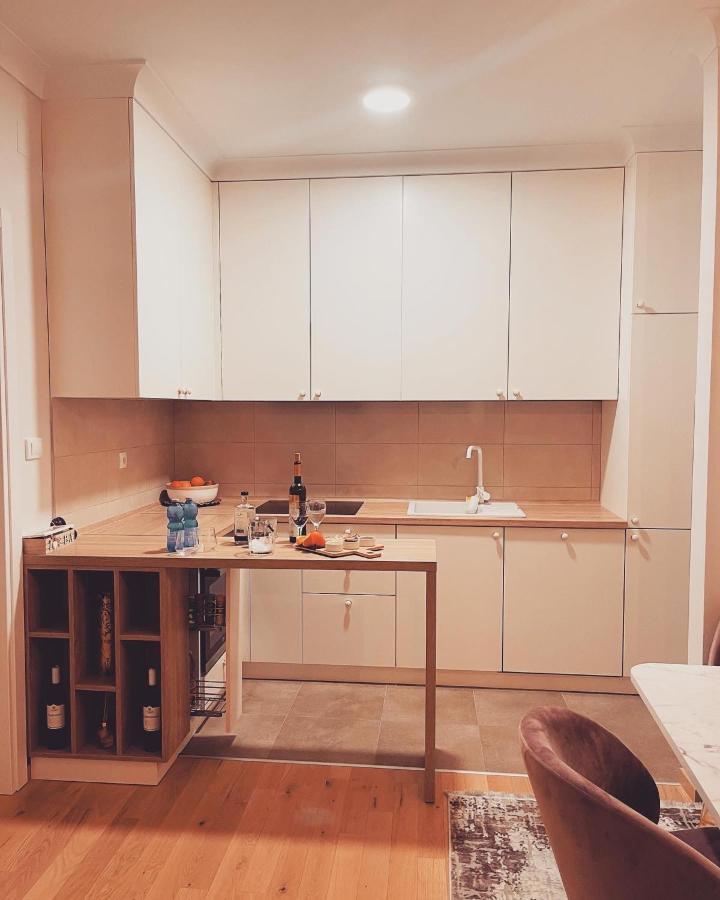 Stan Na Dan "Apartman Purple" Διαμέρισμα Μπάνια Λούκα Εξωτερικό φωτογραφία
