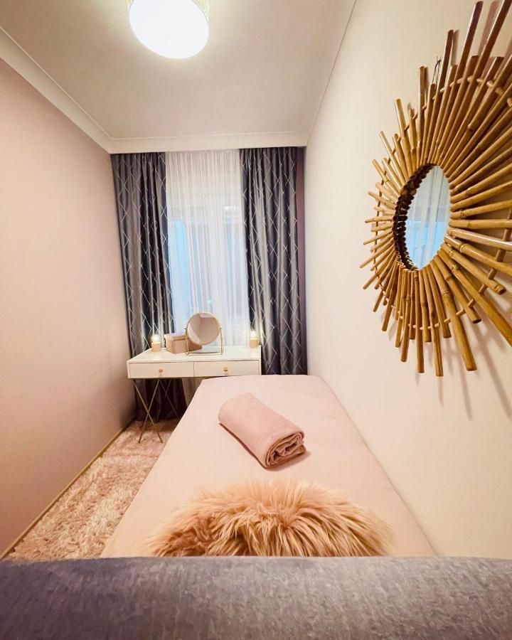Stan Na Dan "Apartman Purple" Διαμέρισμα Μπάνια Λούκα Εξωτερικό φωτογραφία